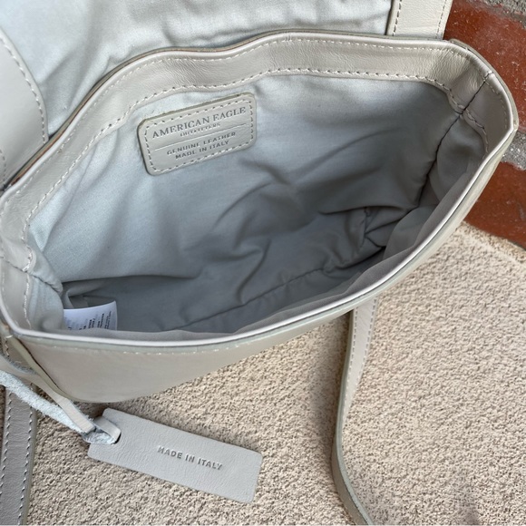 🆕American Eagle Outfitters Leather Crossbody in Khaki Cream made in Italy 🇮🇹 - Picture 9 of 11